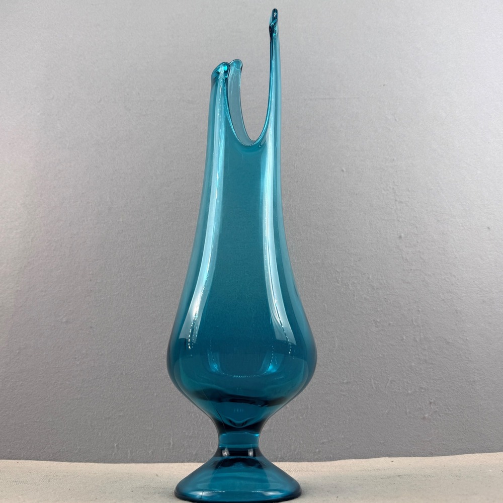 Vintage L.E. Smith Peacock Blue Simplicity Smoothie‎ Swung Vase 19"